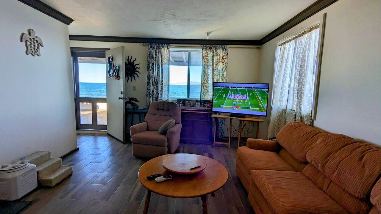 Photo of Livingroom in Cholla Bay