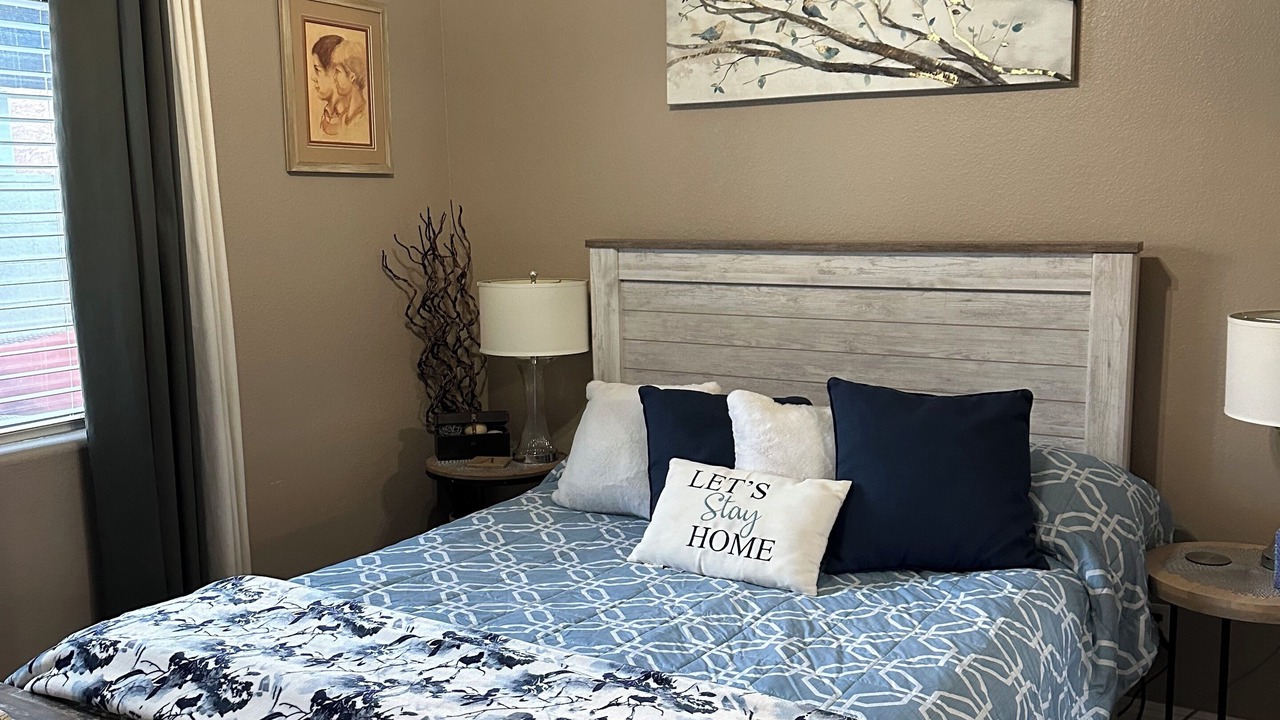 Photo of Bedroom in South Mountain