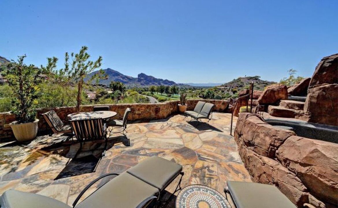 Photo of Outdoor in Paradise Hills