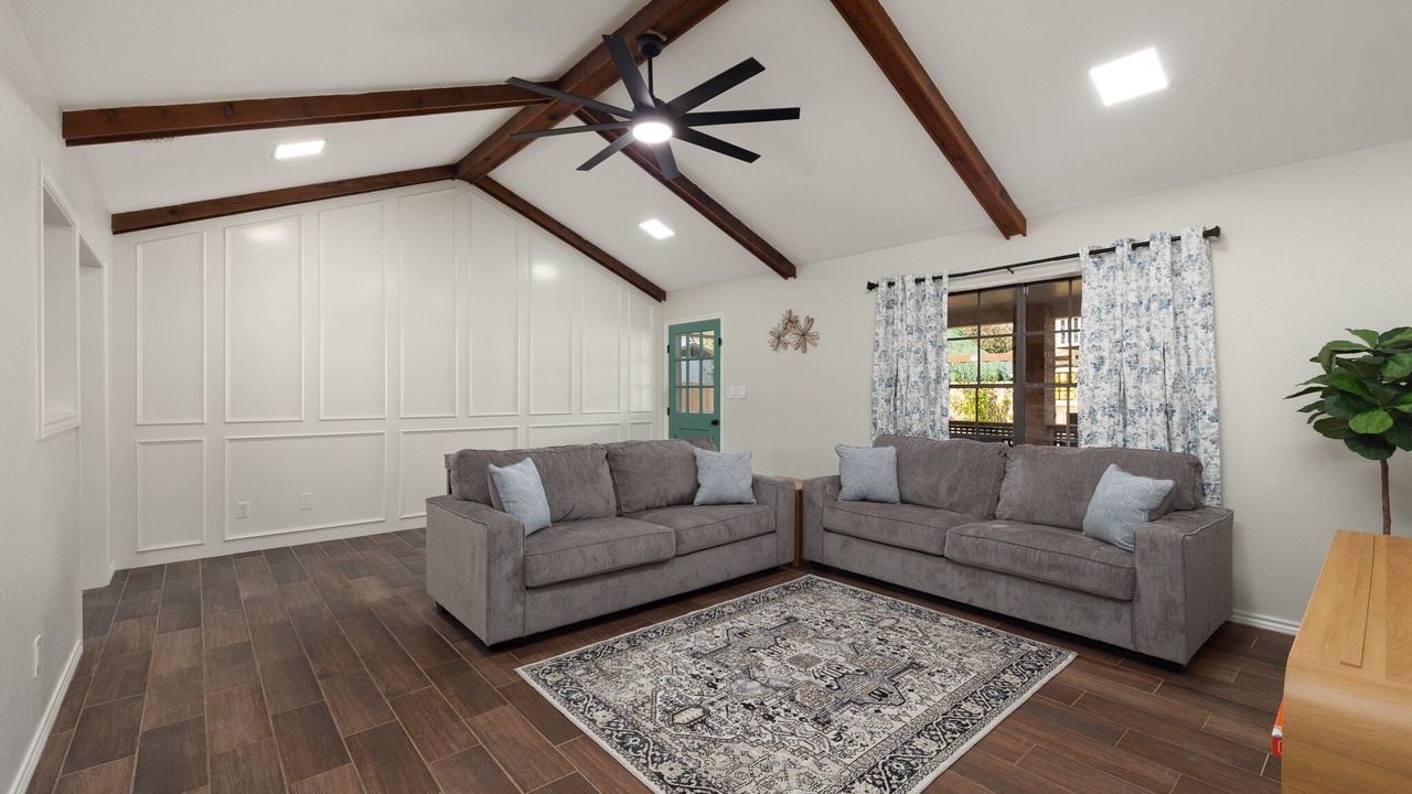 Photo of Livingroom in Mission