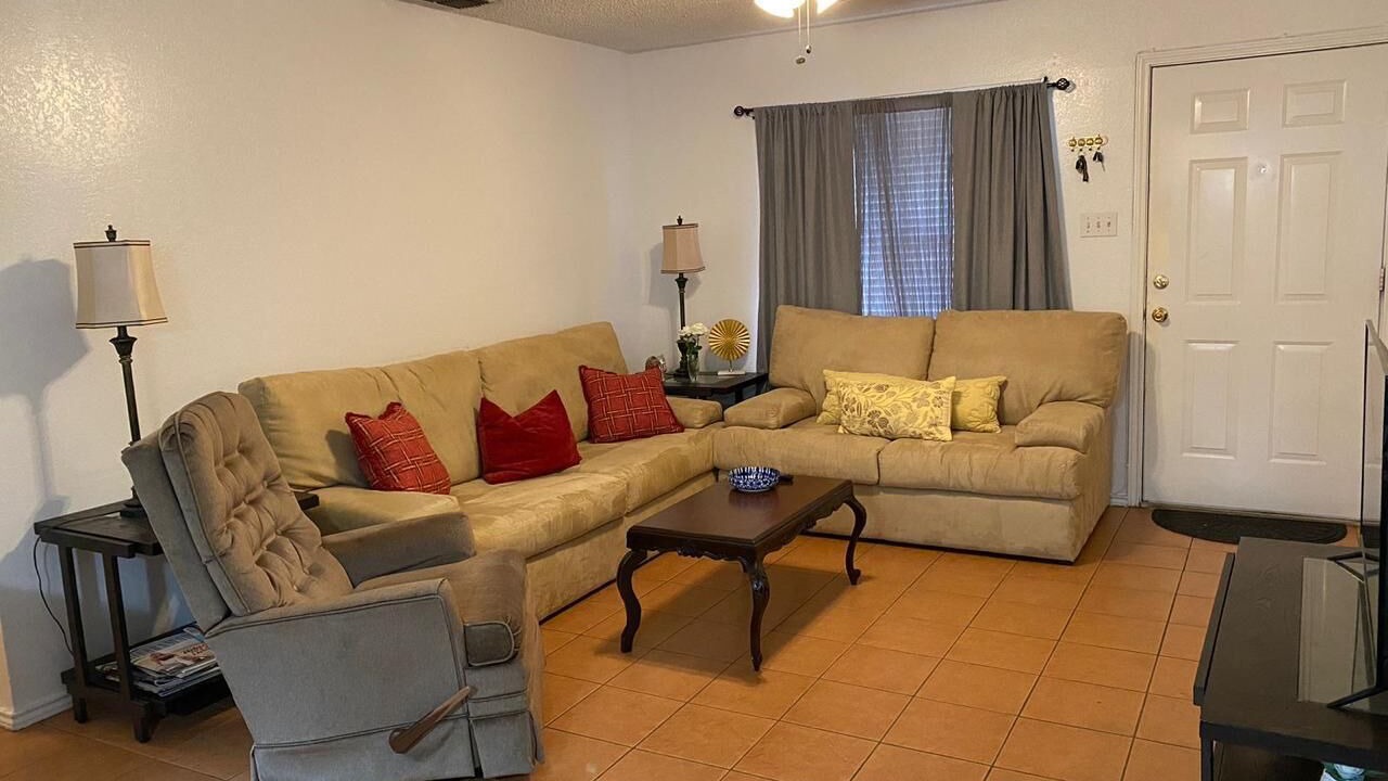 Photo of Livingroom in Mission
