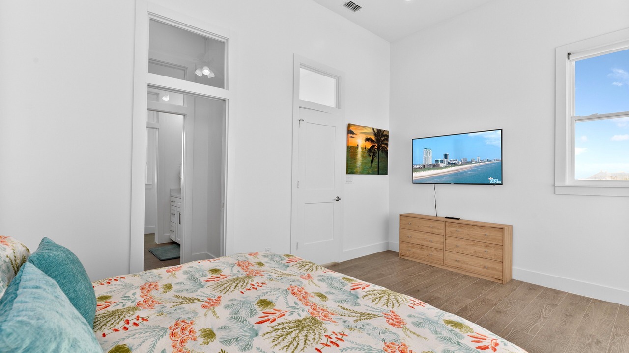 Photo of Bedroom in The Shores
