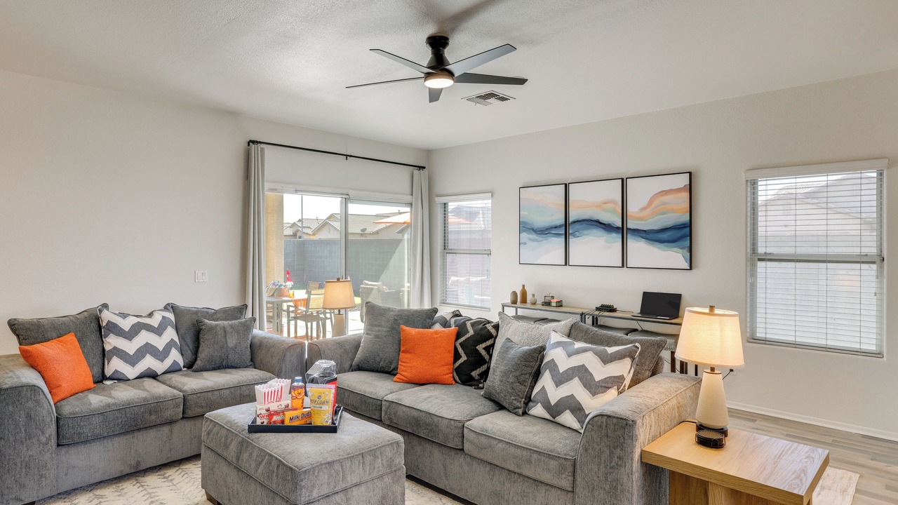 Photo of Livingroom in Coldwater Springs