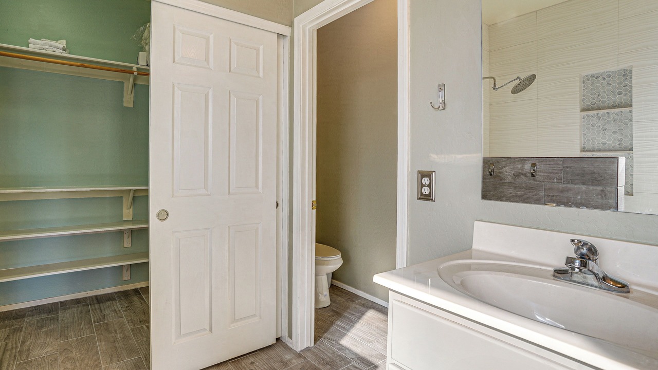 Photo of Bathroom in Surprise Farms