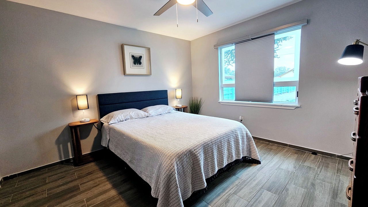 Photo of Bedroom in Edinburg