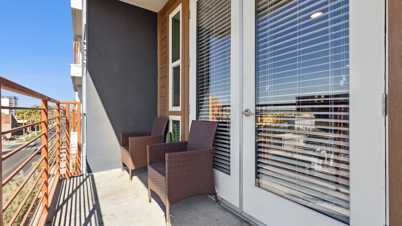 Photo of Patio Balcony in Roosevelt