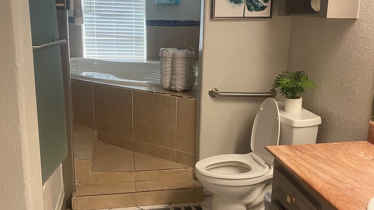 Photo of Bathroom in Brownsville