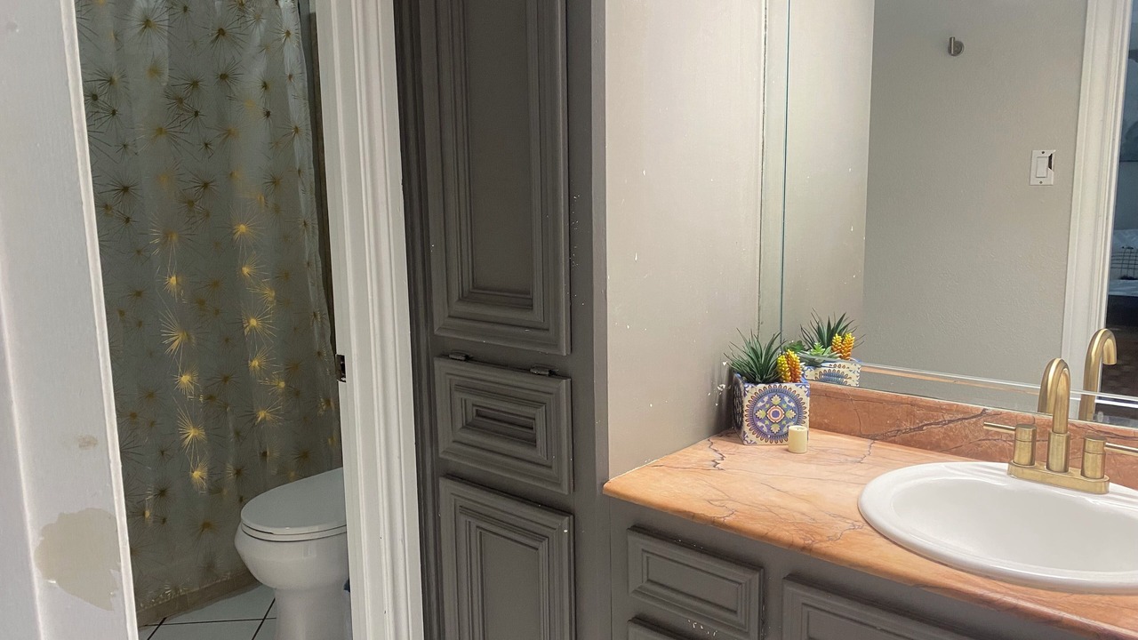 Photo of Bathroom in Brownsville