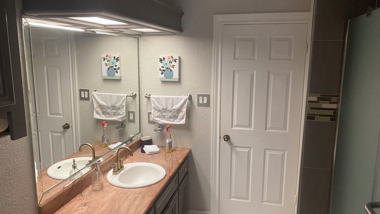 Photo of Bathroom in Brownsville