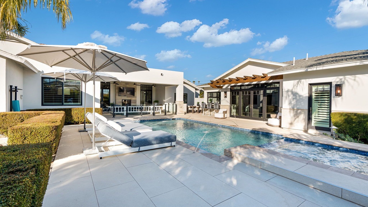 Photo of Outdoor in Arcadia Manors