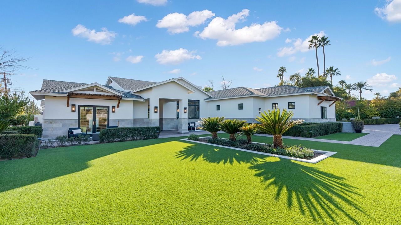 Photo of Outdoor in Arcadia Manors