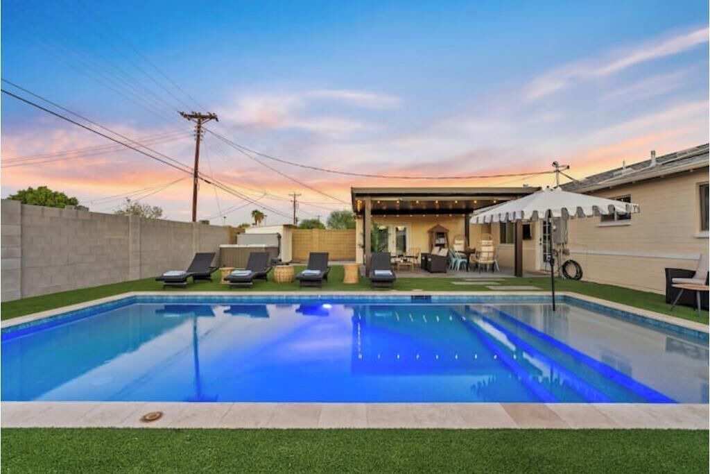 Photo of Outdoor in New Papago Parkway