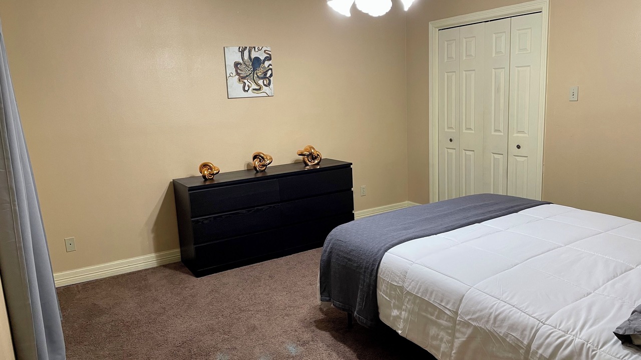 Photo of Bedroom in Brownsville