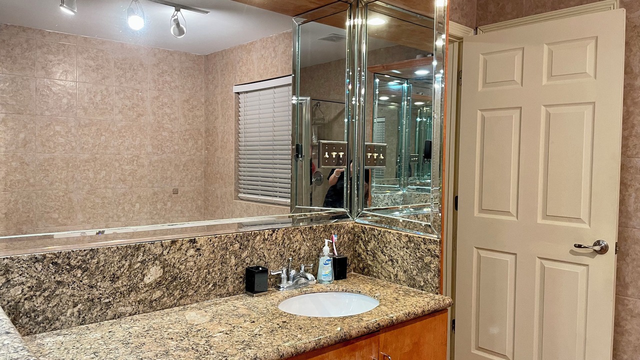Photo of Bathroom in Brownsville