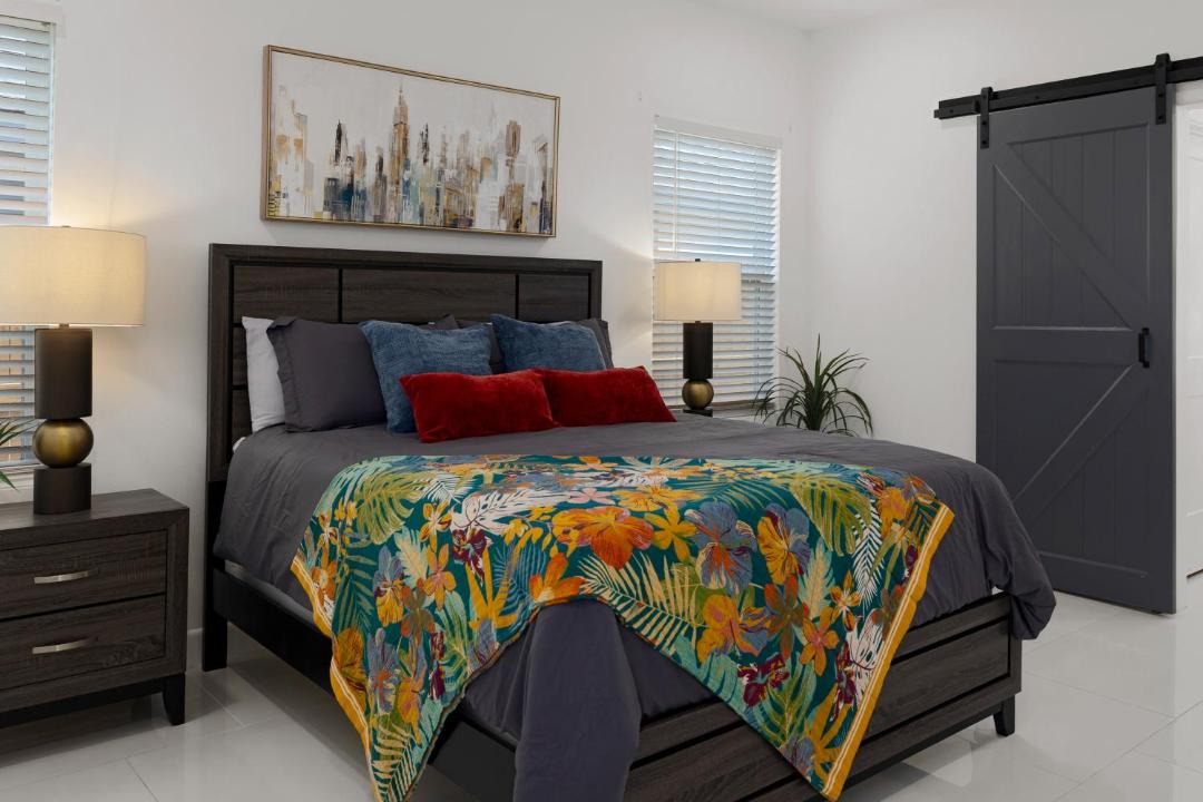 Photo of Bedroom in Edinburg