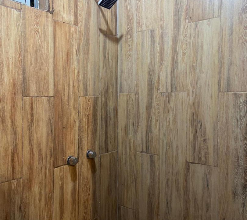 Photo of Bathroom in San Antonio de Las Alazanas