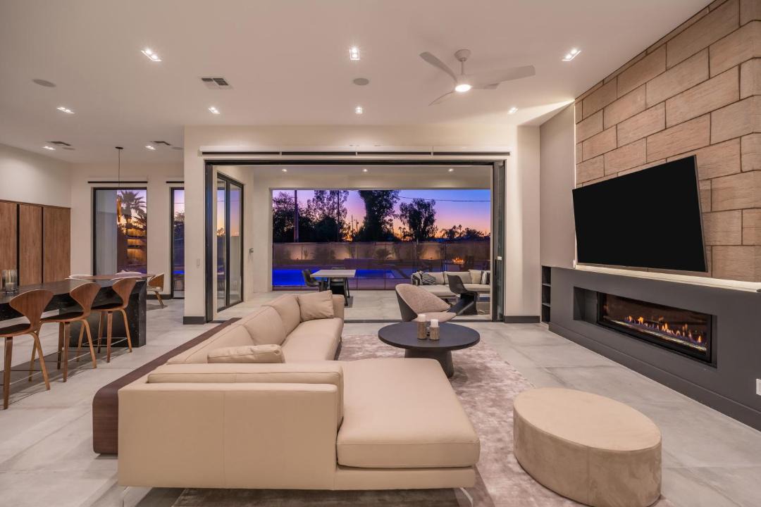 Photo of Livingroom in Paradise Valley Village