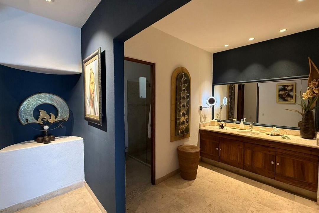Photo of Bathroom in Puerto Marques