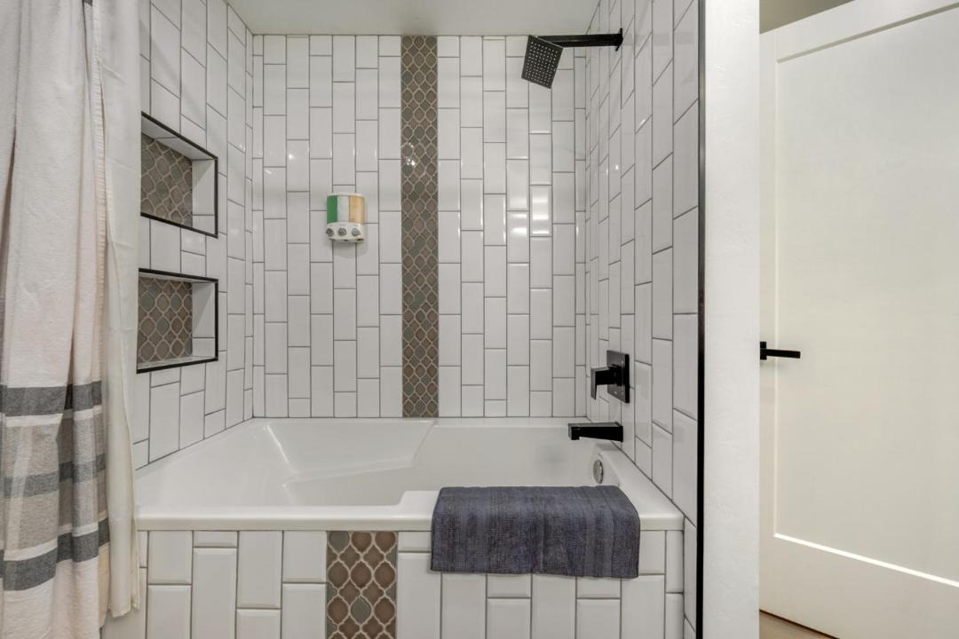 Photo of Bathroom in Sam Hughes