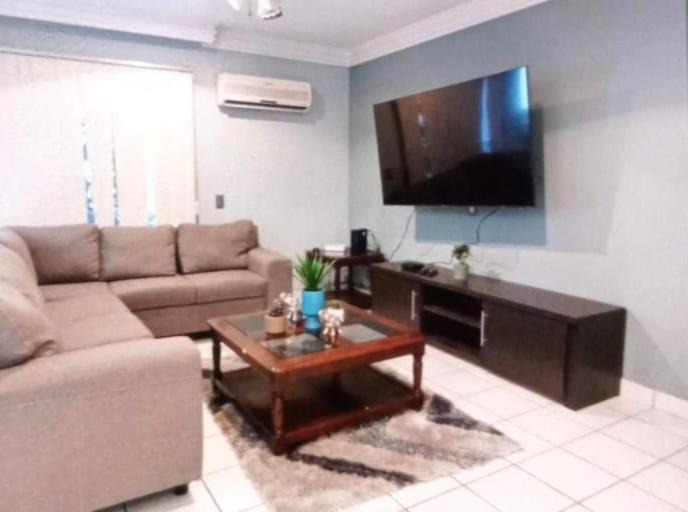 Photo of Livingroom in Guaymas