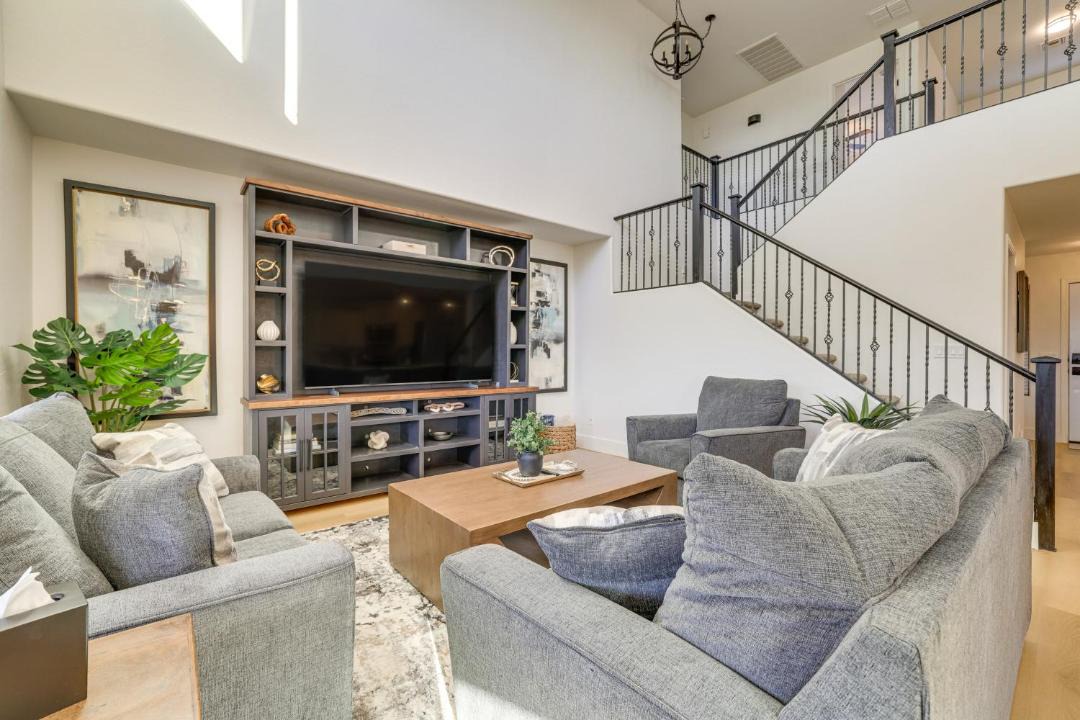 Photo of Livingroom in San Tan Valley