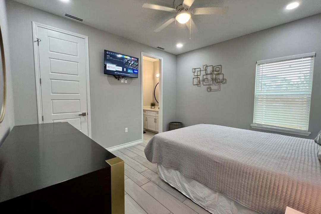 Photo of Bedroom in Brownsville