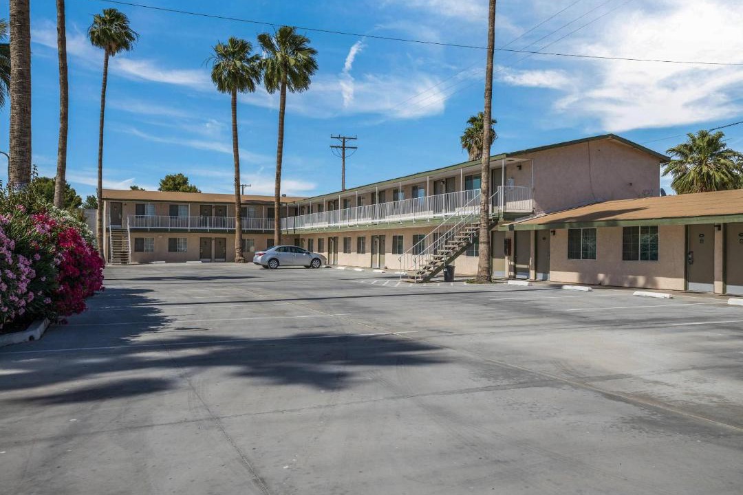 Photo of Others in Blythe