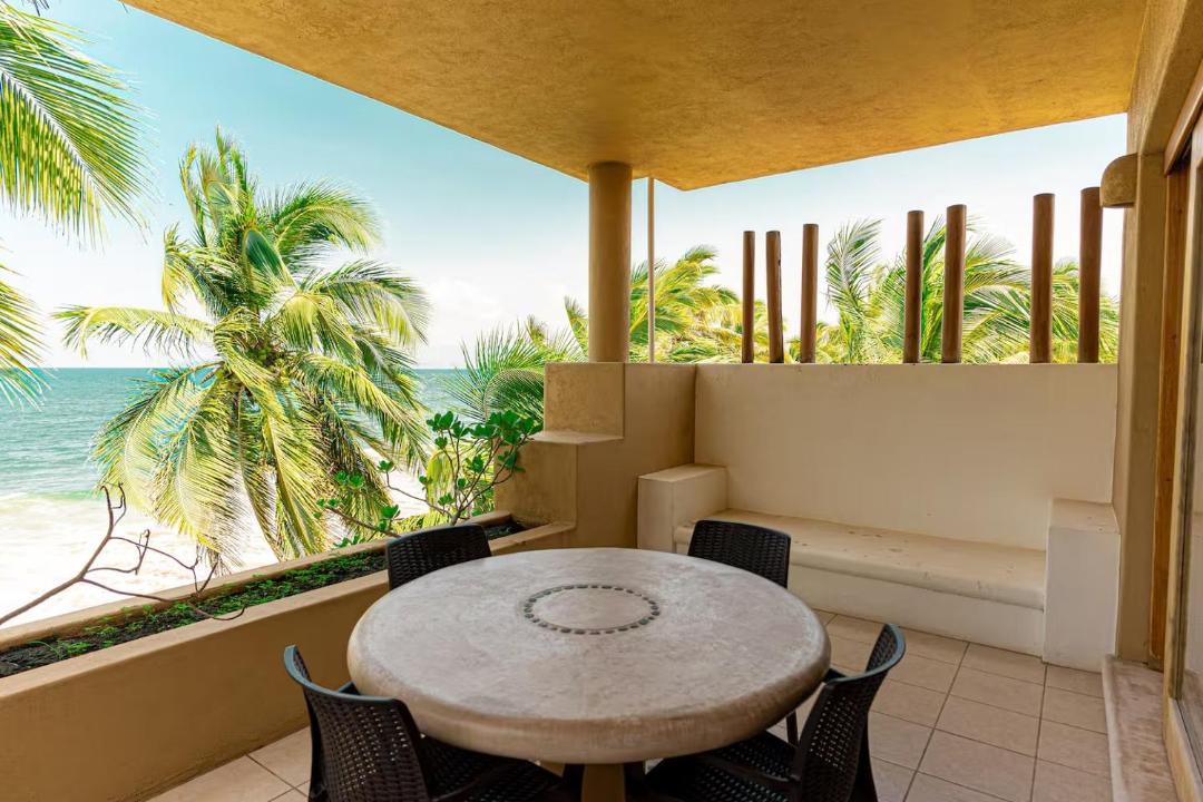 Photo of Patio Balcony in Barra de Potosi