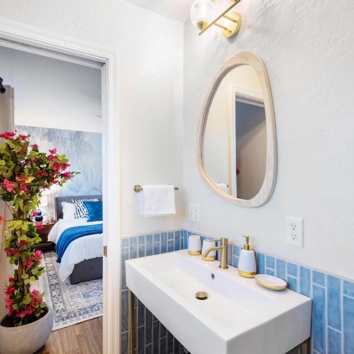 Photo of Bathroom in New Papago Parkway