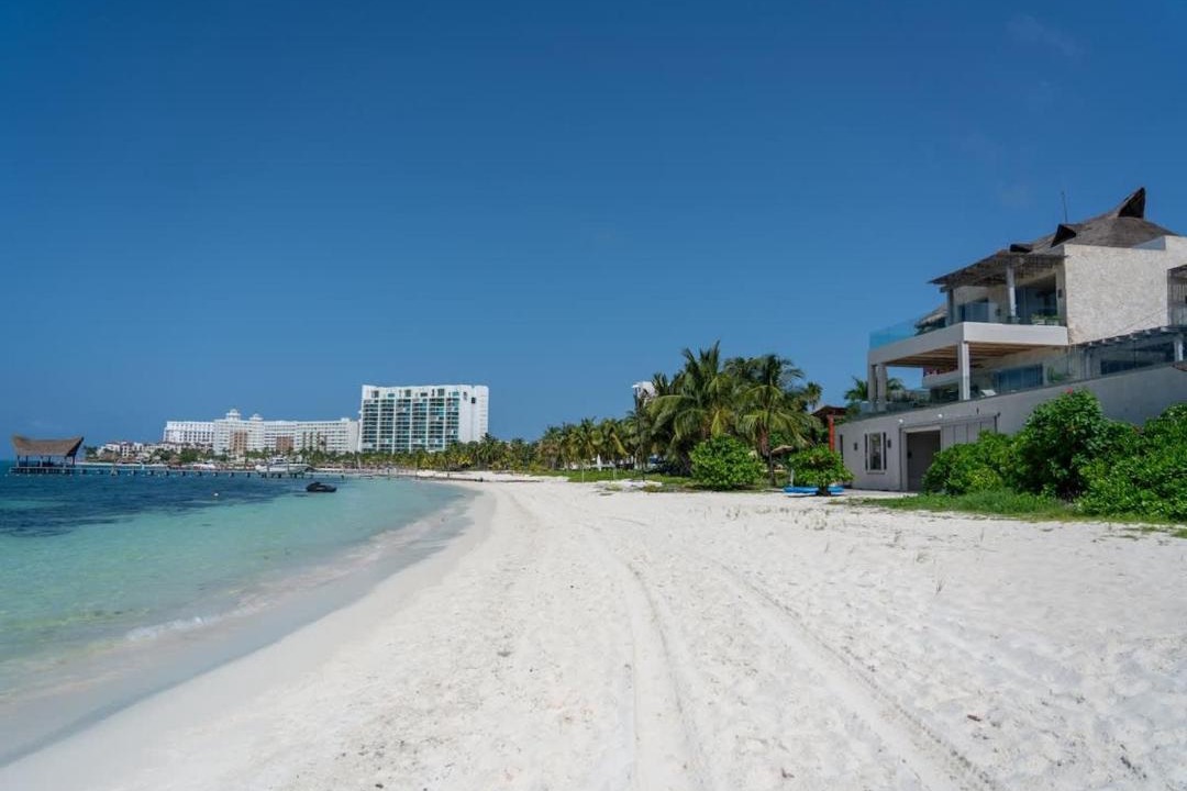 Photo of Others in Punta Cancun