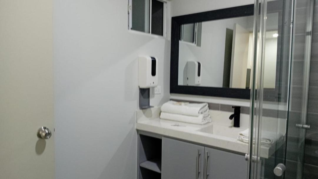 Photo of Bathroom in Avenida Revolucion