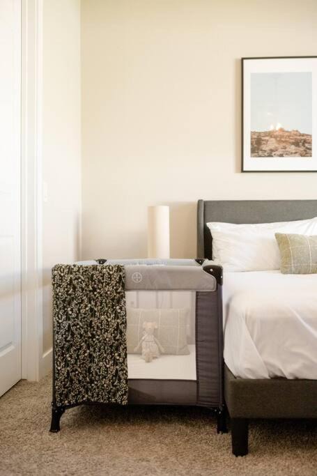 Photo of Bedroom in Palm Valley