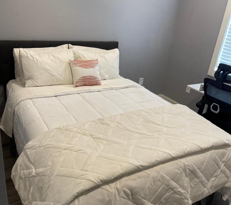 Photo of Bedroom in Estrella Village
