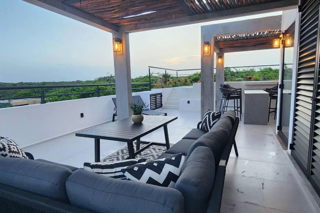Photo of Patio Balcony in Akumal
