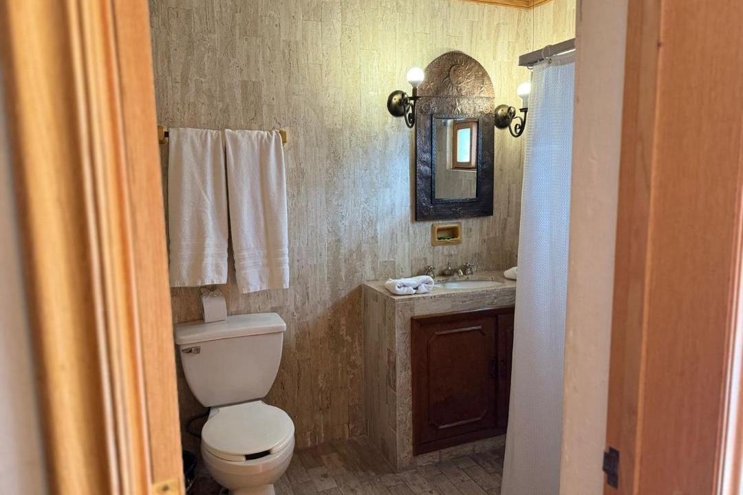 Photo of Bathroom in San Isidro del Llanito