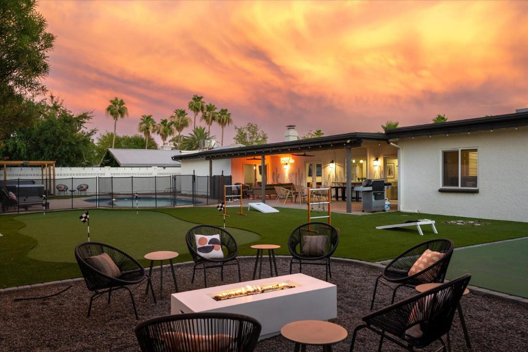 Photo of Others in Paradise Valley Village
