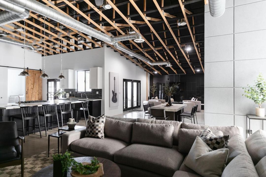 Photo of Livingroom in Hy-view