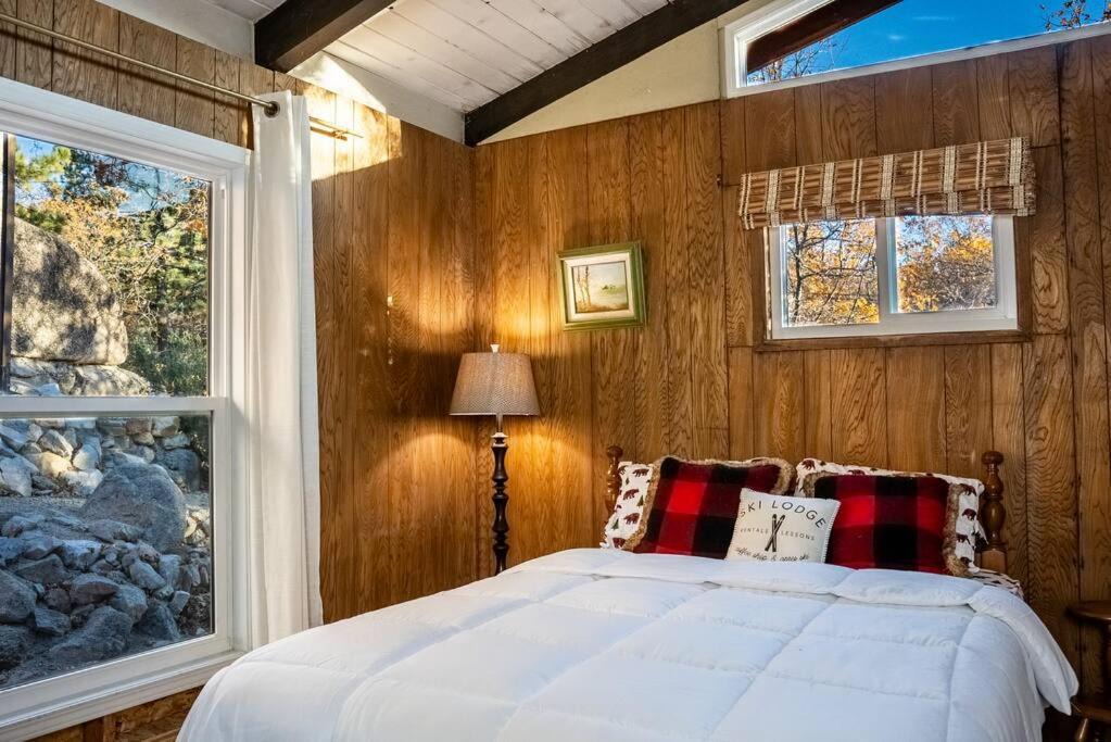 Photo of Bedroom in Green Valley Lake