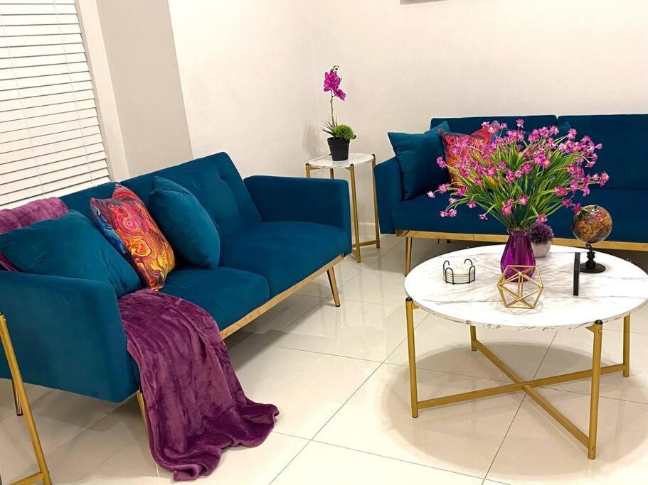Photo of Livingroom in Mission