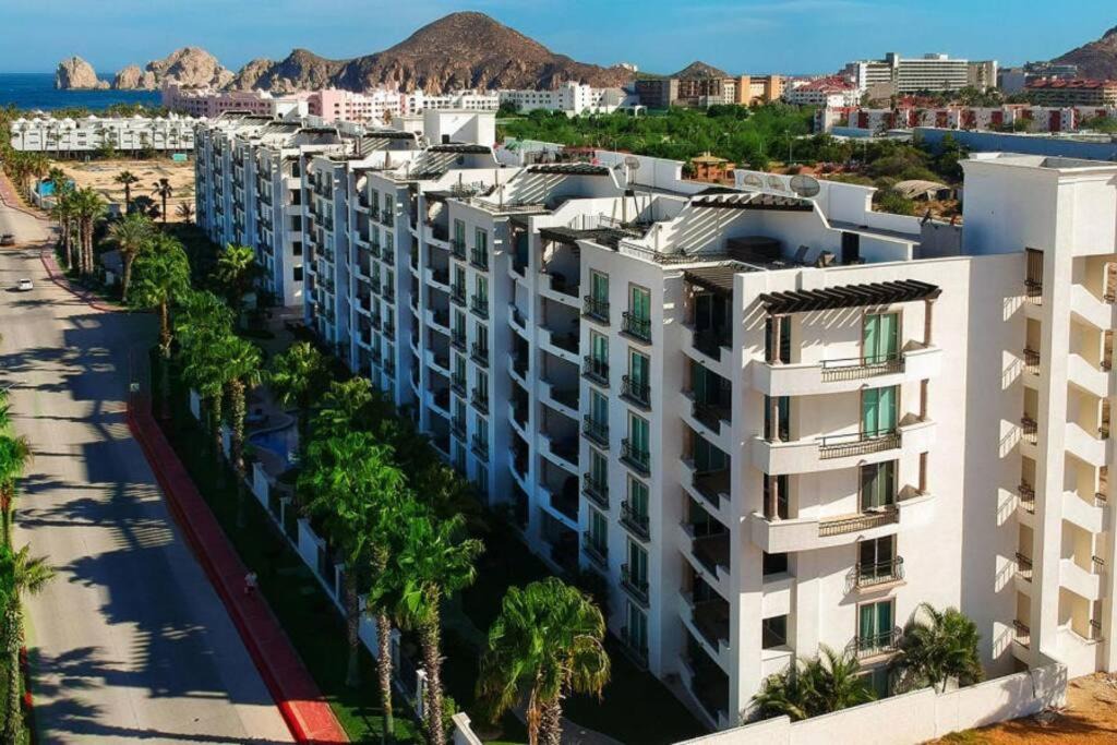 Photo of Buildings in El Medano Ejidal