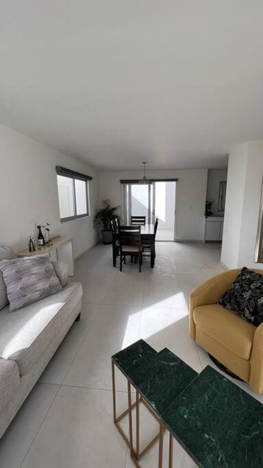 Photo of Livingroom in Ensenada