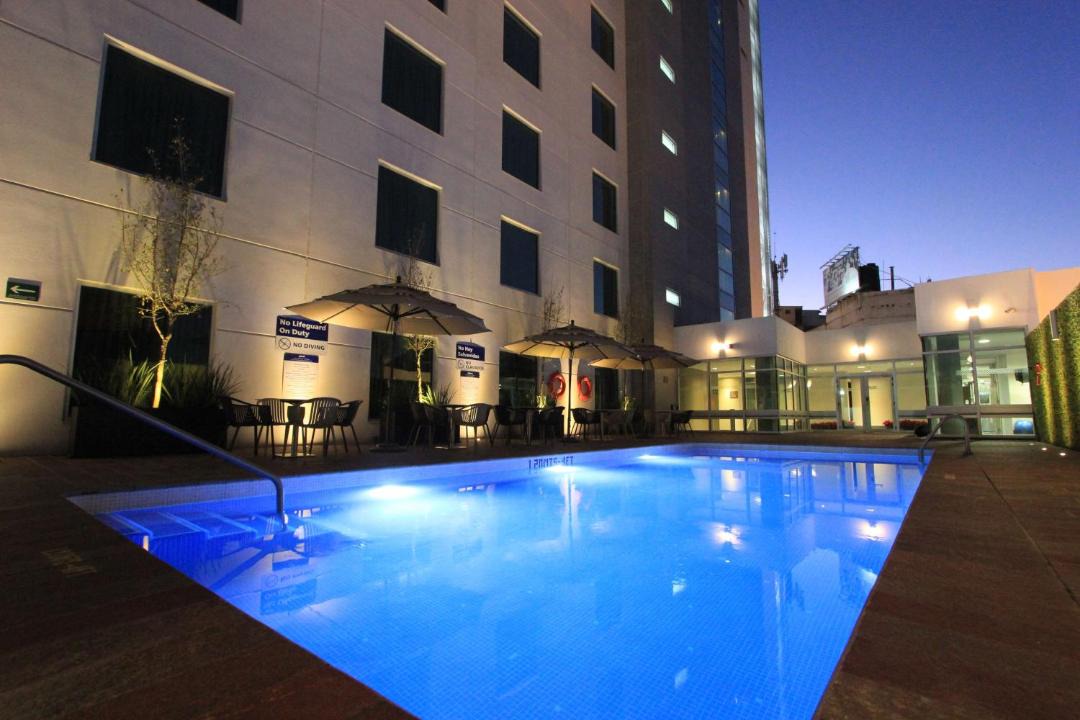 Photo of Others in Leon