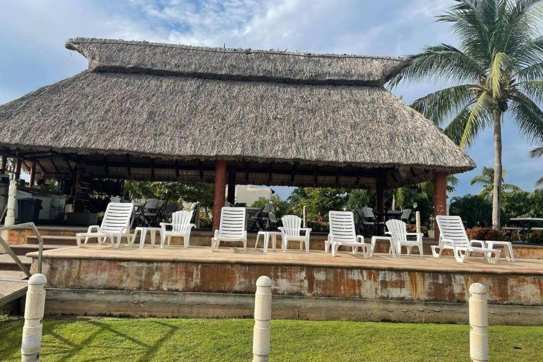 Photo of Buildings in Puerto Marques