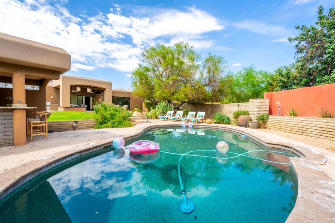 Photo of Others in Paradise Highlands Estates
