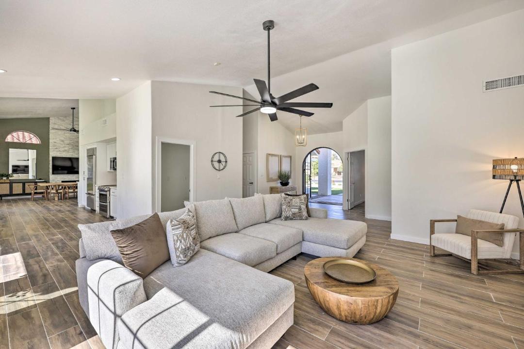 Photo of Livingroom in Glendale
