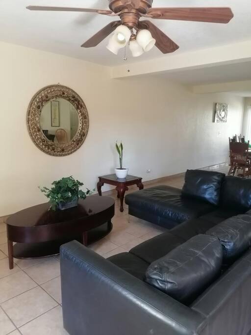 Photo of Livingroom in Ensenada