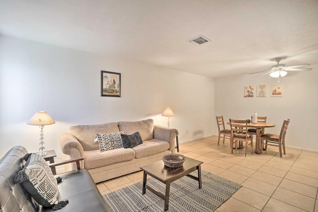 Photo of Livingroom in Yuma