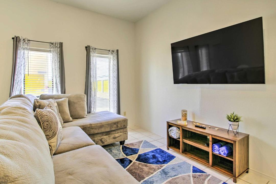 Photo of Livingroom in Laguna Vista