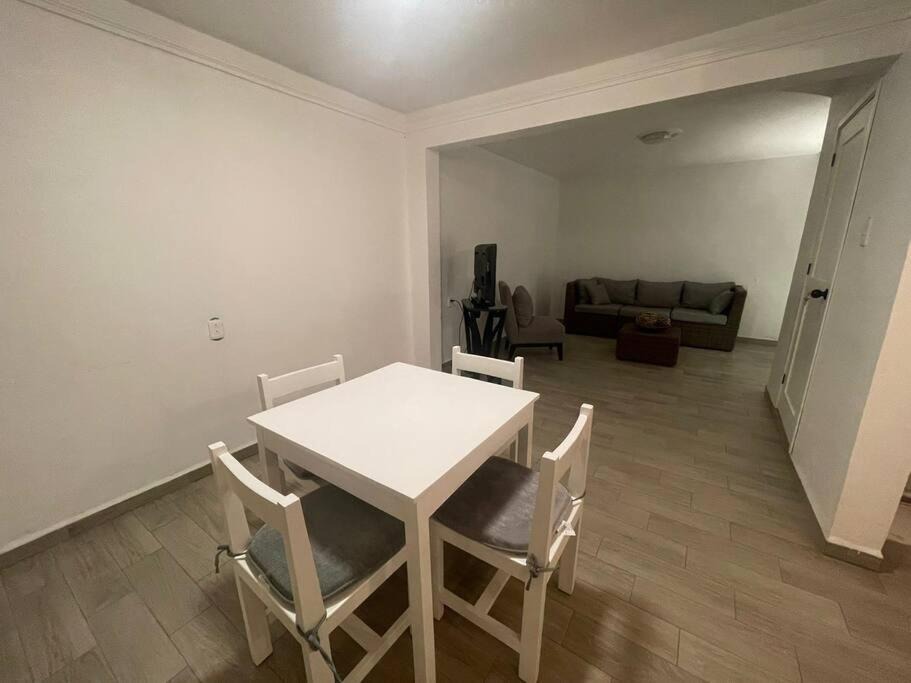 Photo of Livingroom in Leon