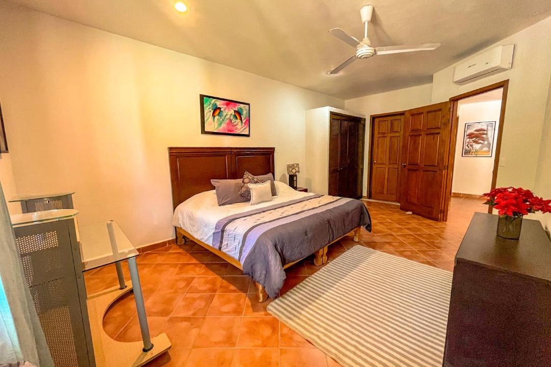 Photo of Bedroom in South Shore Hotel Area